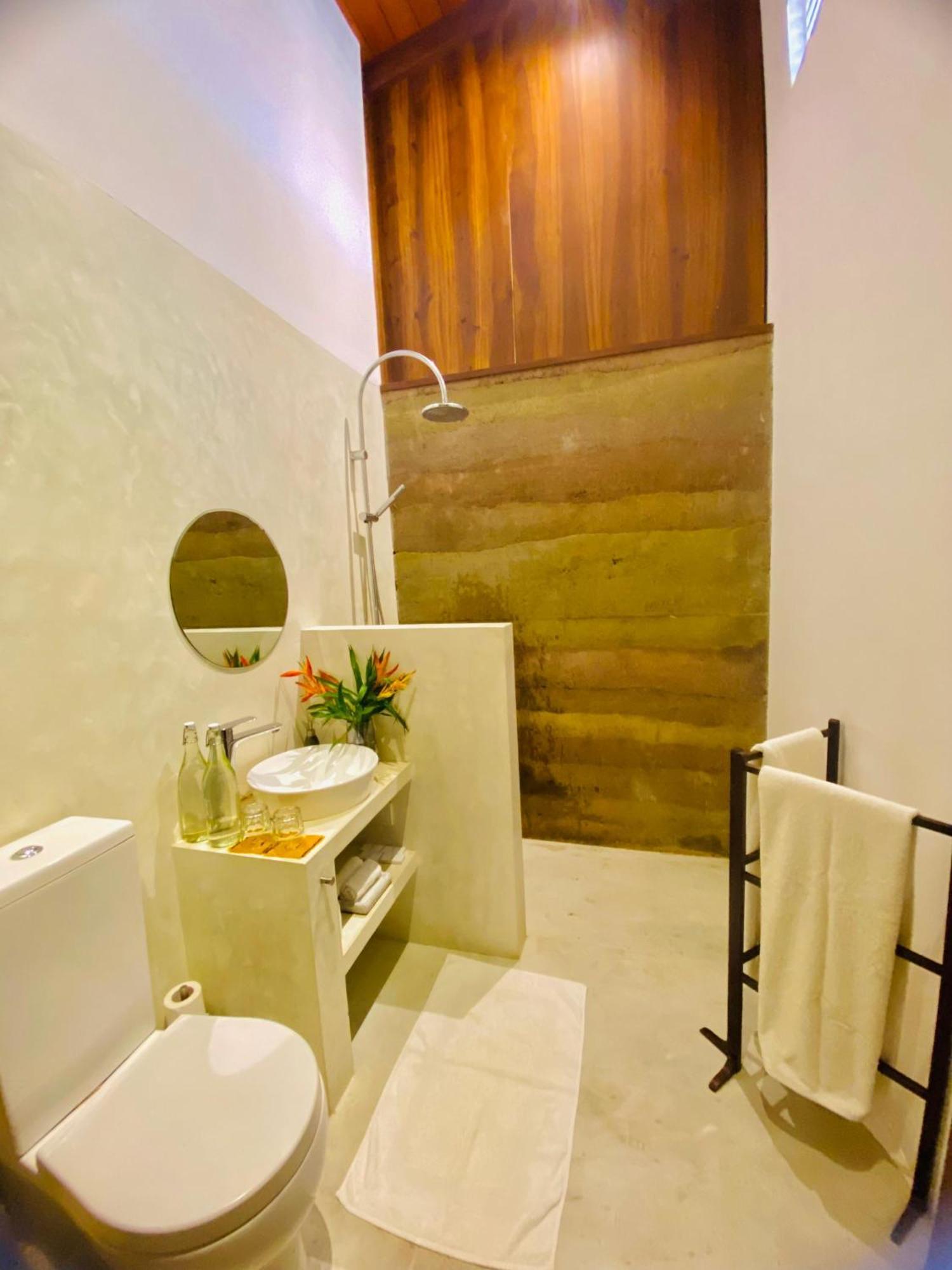 فندق No 05 Middle Street كالي المظهر الخارجي الصورة